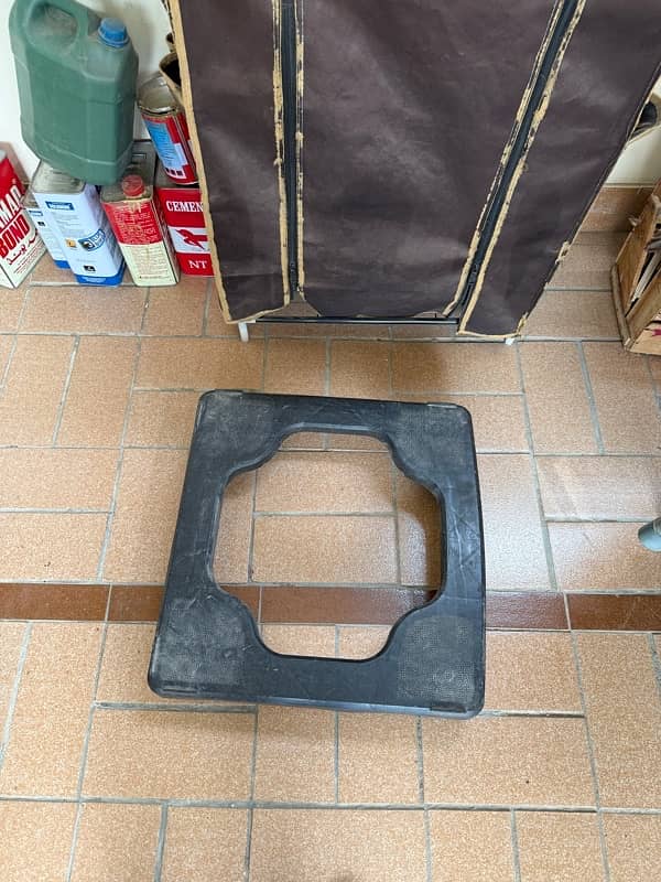fridge stand 0