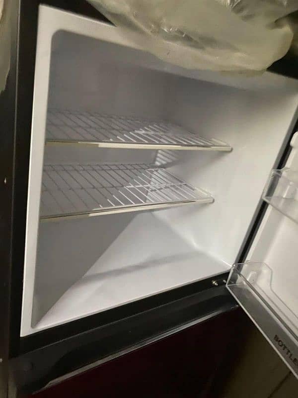 refrigerator 0