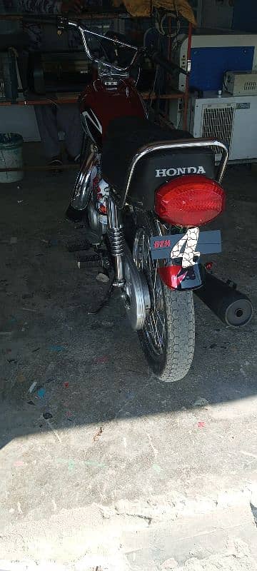 Honda 125 2022 One Dijit Number 10