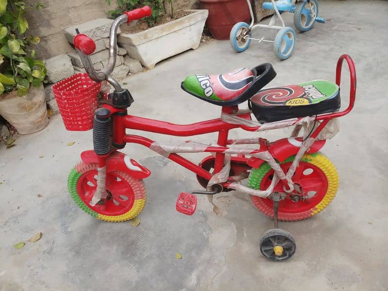 kids cycle just like new 2