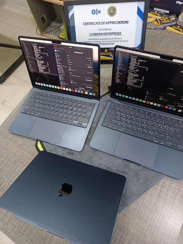 MACBOOK AIR M2 2022 8GB 256GB 2 UNITS AND M2 CTO 16GB 1TB AVAILABILITY 0