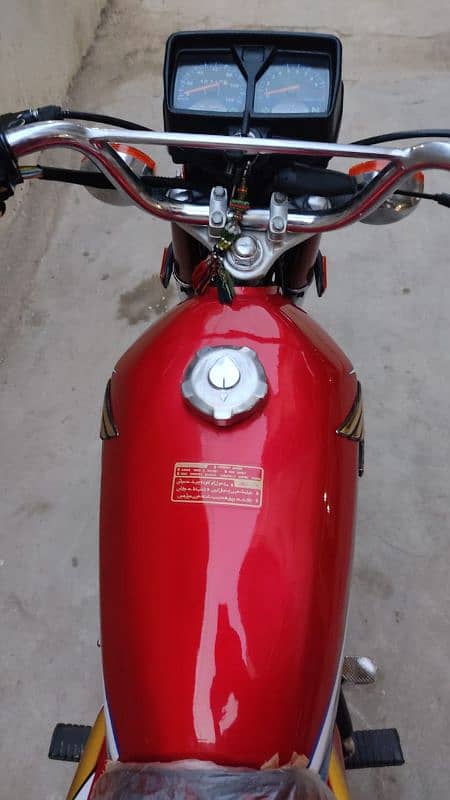 CG honda 125 larkana num 2020 mint conditi 3