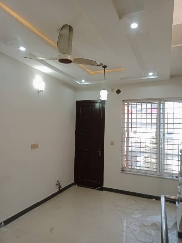 25*40 Full house for rent in aG-13 14