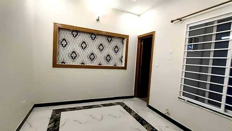 35*70 double story house for rent in G-13 1