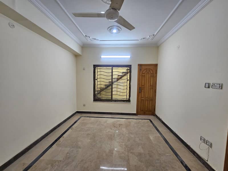 25*40 Ground and basement for rent in G-13 1