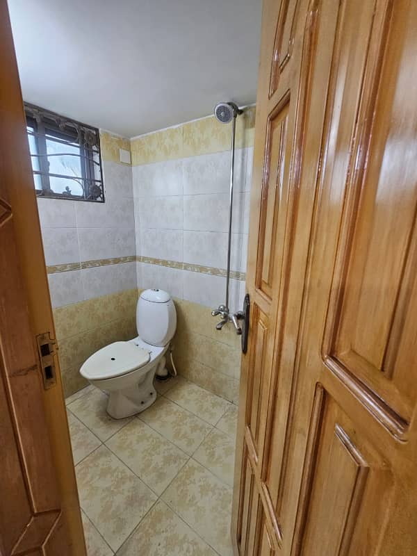 25*40 Ground and basement for rent in G-13 8