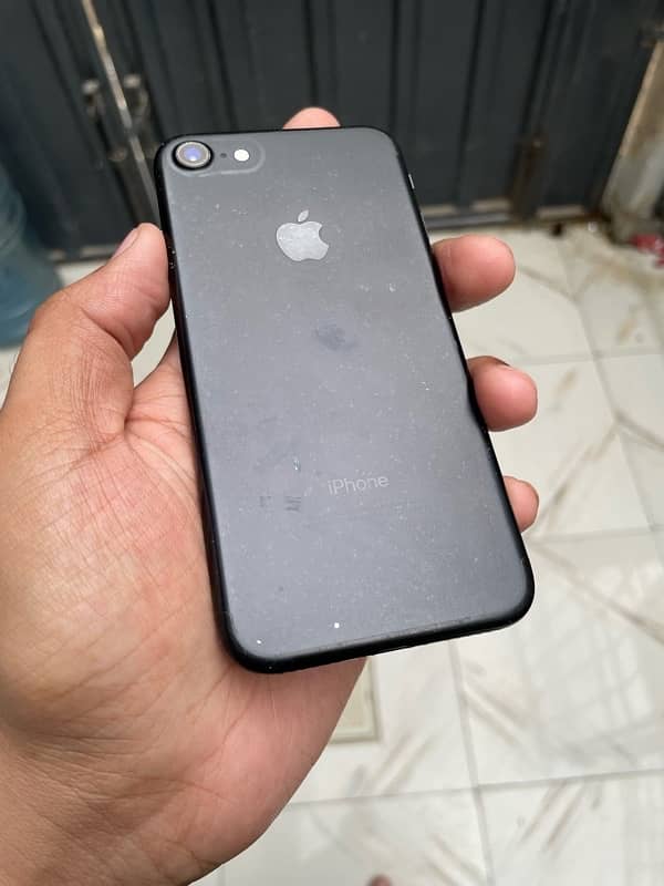 IPhone 7 (PTA Approved) 0