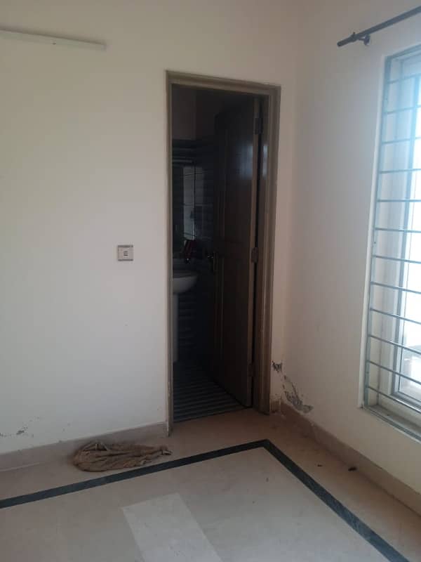 25*50 First floor for rent in G-14/3 6