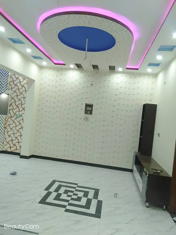 Vip beautiful 5 marla lower portion is available for rent in sabzazar lhr 0