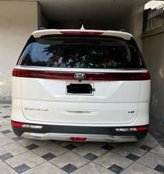 KIA GRAND CARNIVAL 2021