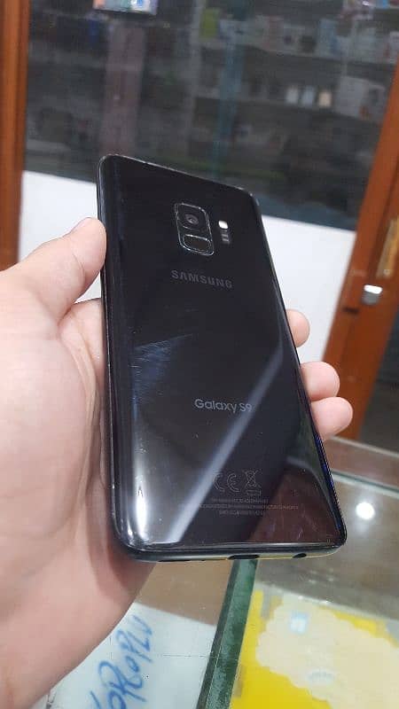 Samsung S9 (10/10 Non Pta) 5