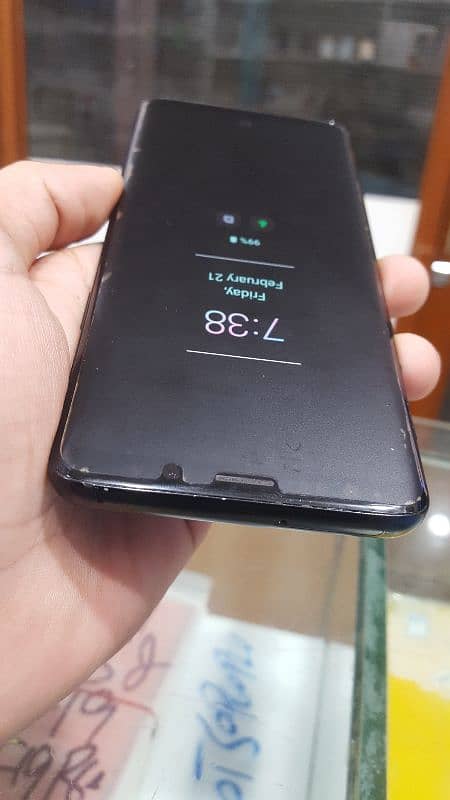 Samsung S9 (10/10 Non Pta) 8