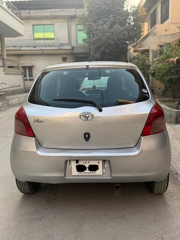 Toyota Vitz 2006 3