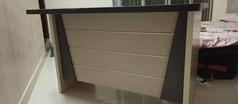 Office Table Used 48 inch by 28 inch 0