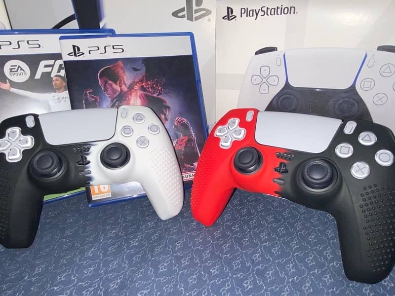 Playstation 5 slim 1Tb with 2 controllers 6