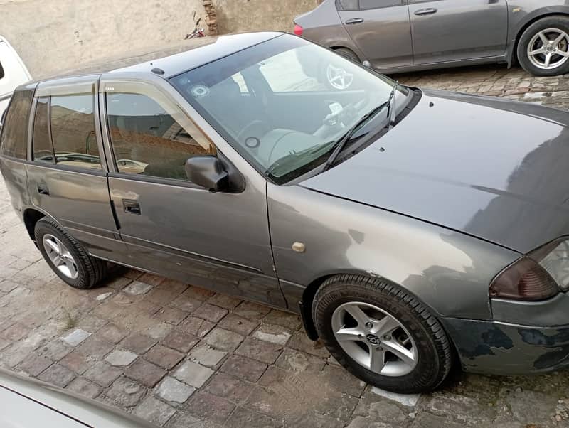 Suzuki Cultus 2011 8