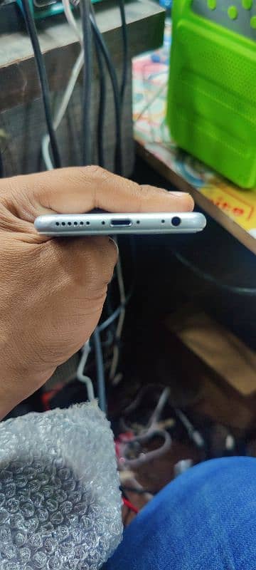 iphone 6s 64gb pta approved finger working 4