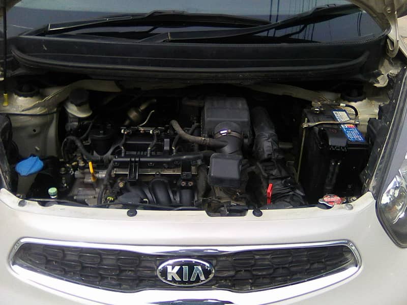 KIA PICANTO MODEL 2020 AUTOMATIC BEIGE COLOUR BEHTREEN CONDITION 6