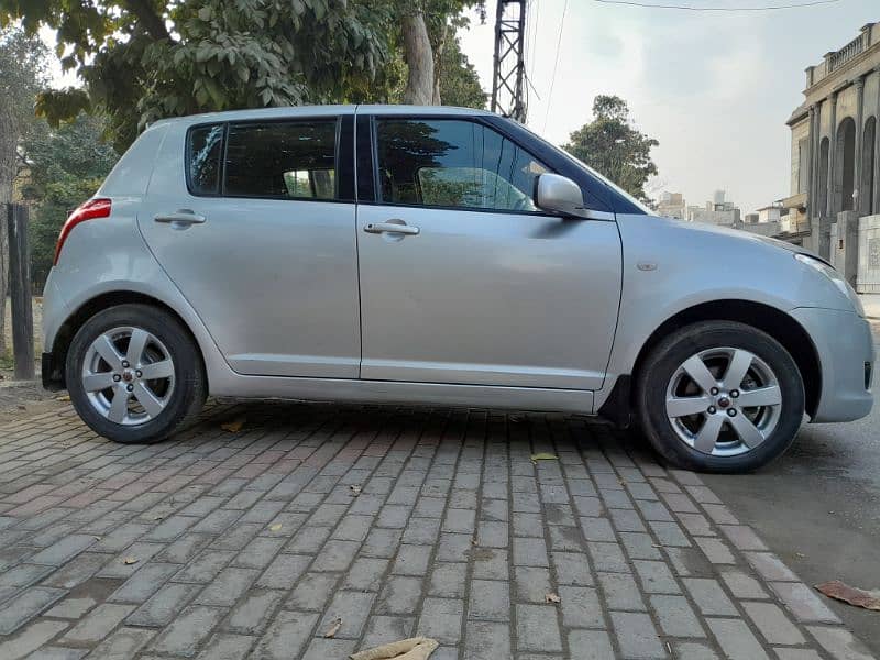 Suzuki Swift DLX 2019 5