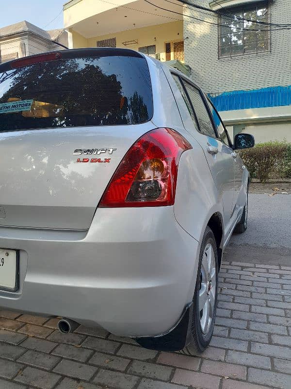 Suzuki Swift DLX 2019 7