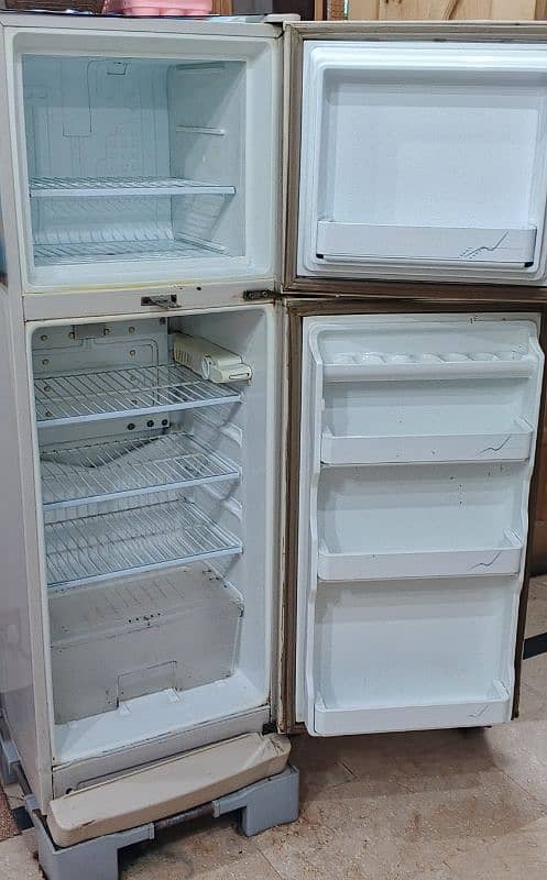 Dawlance Refrigerator 1