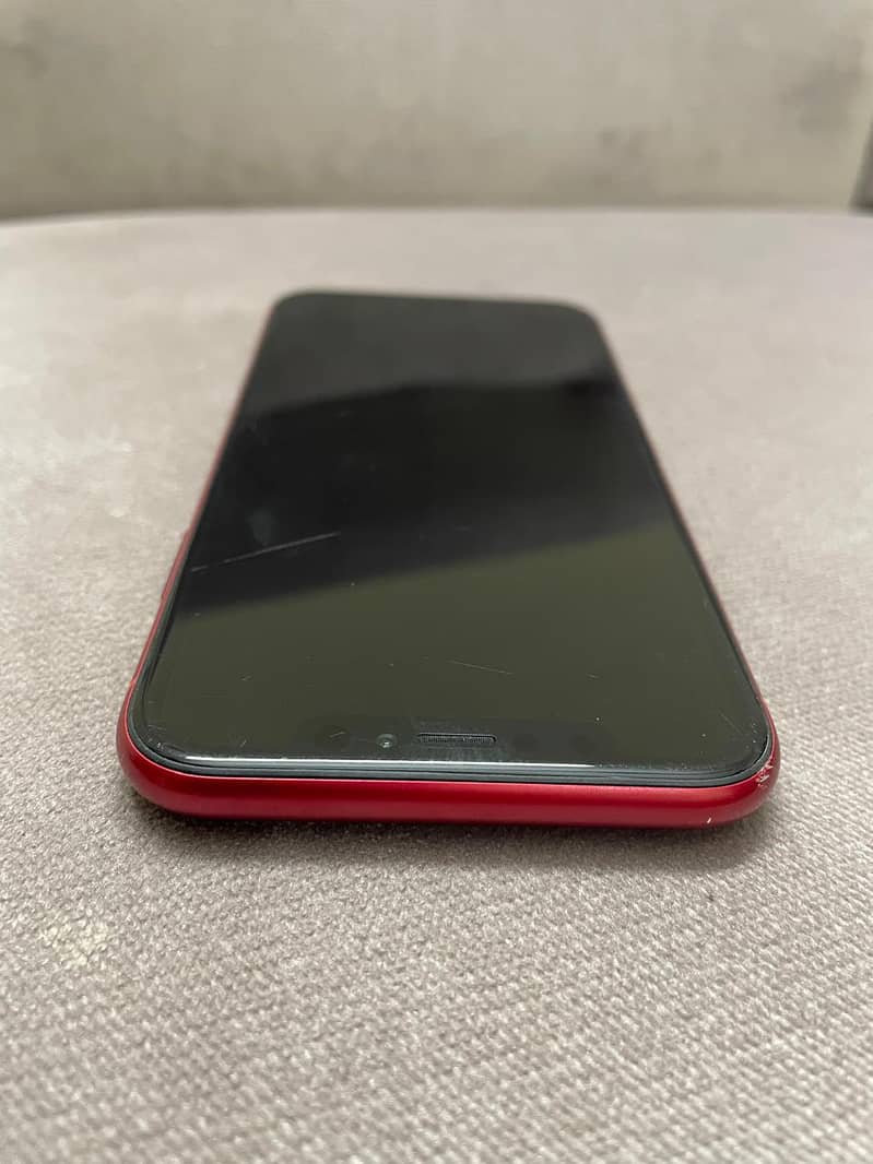 Apple iPhone XR 4