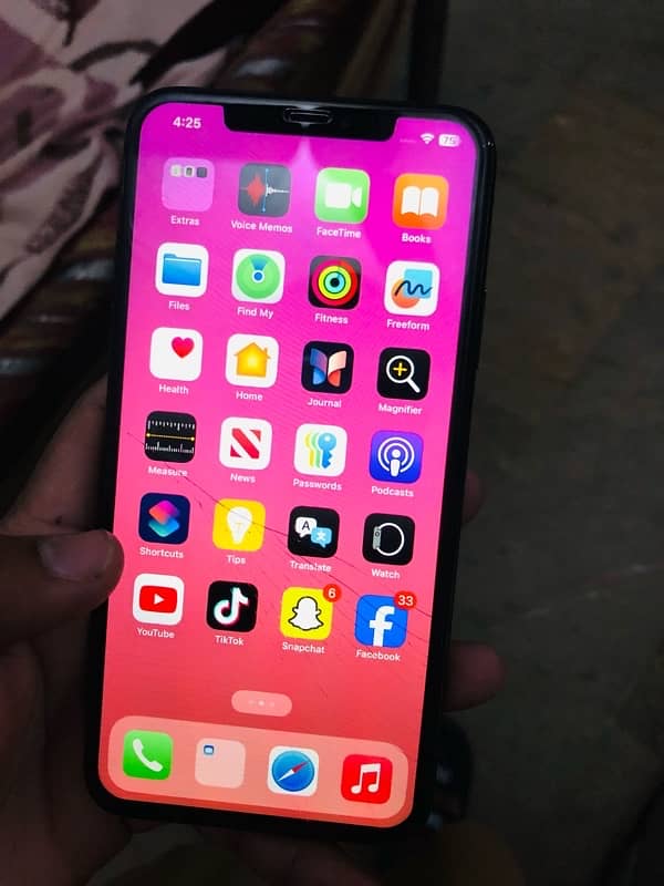 iPhone 11 Pro Max 8