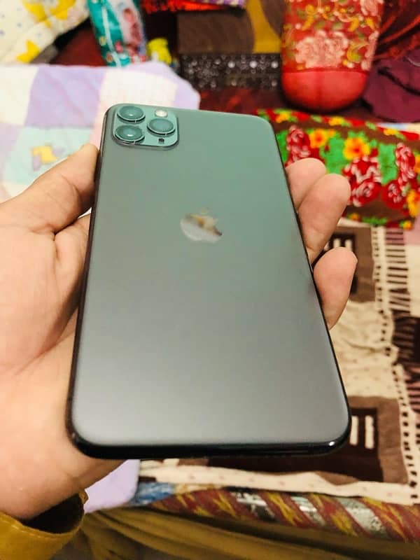 iPhone 11 Pro Max 10