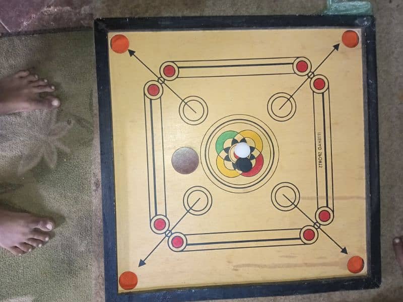 carrom board he Lal gote nae he 03113182454 1