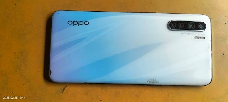 oppo f 15 0