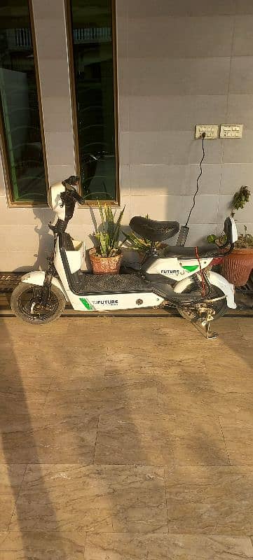 scoty scooter bike indus 0