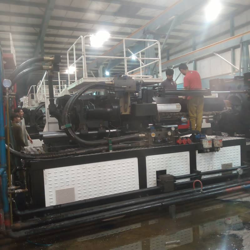 Slightly Used Injection Molding Machine – Servo (Hwamda) 1