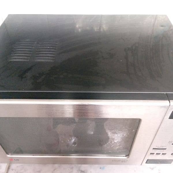 LG Microwave Oven 6