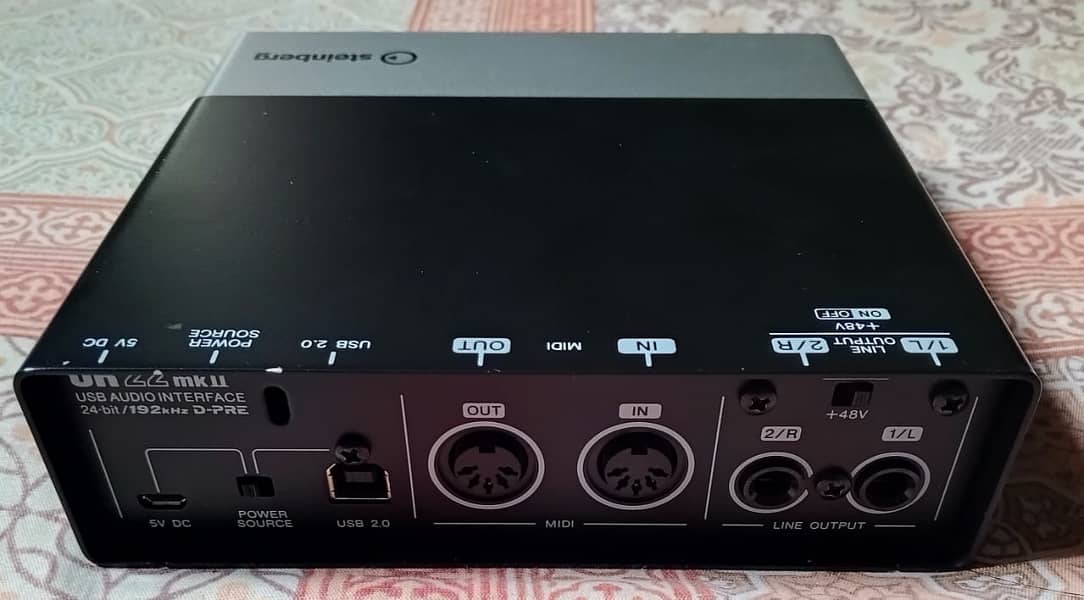 Yamaha Steinberg UR22 MKII Recording Sound Card 1