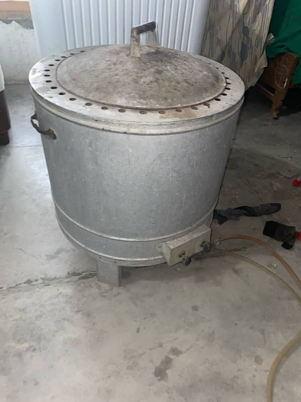 Gas tandoor. 1