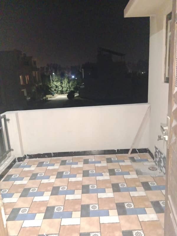 5 marla barand new house prime location in Al Kabir town raiwind road for sale investor rate 11