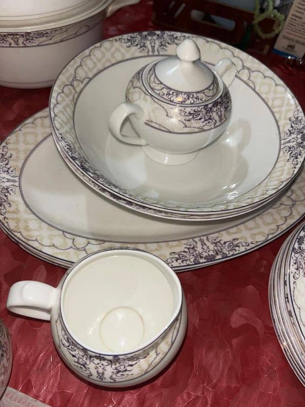 Cheeni dinner set 51 pcs 0