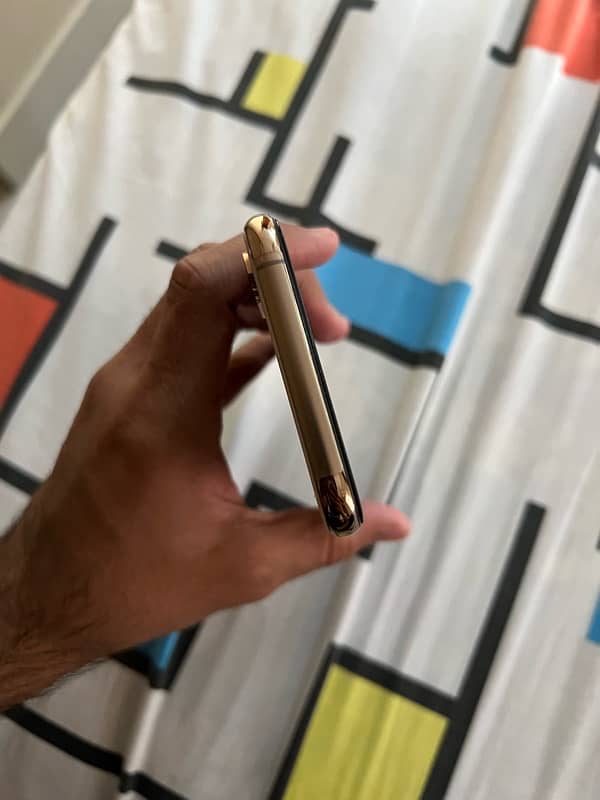 iphone Xs 256gb pta approved 4