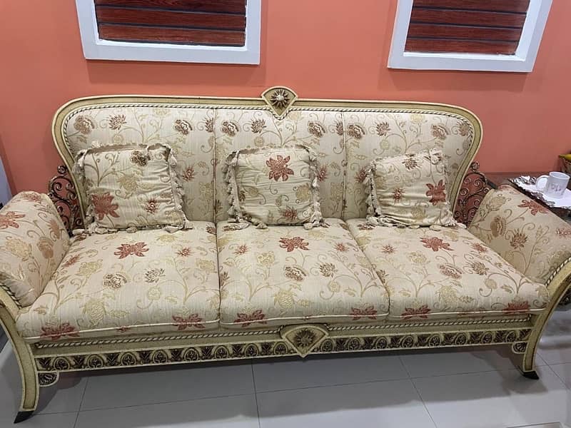 cheap 7 seater sofa in excellent condition 6