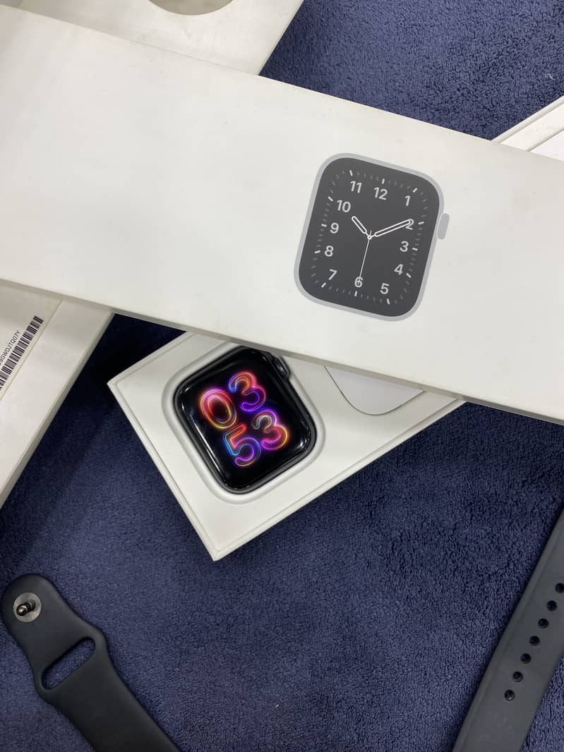 Apple watch SE 44mm 0