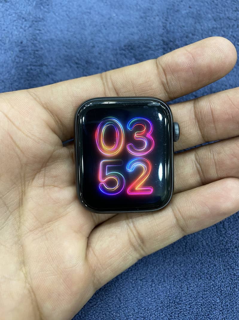 Apple watch SE 44mm 2