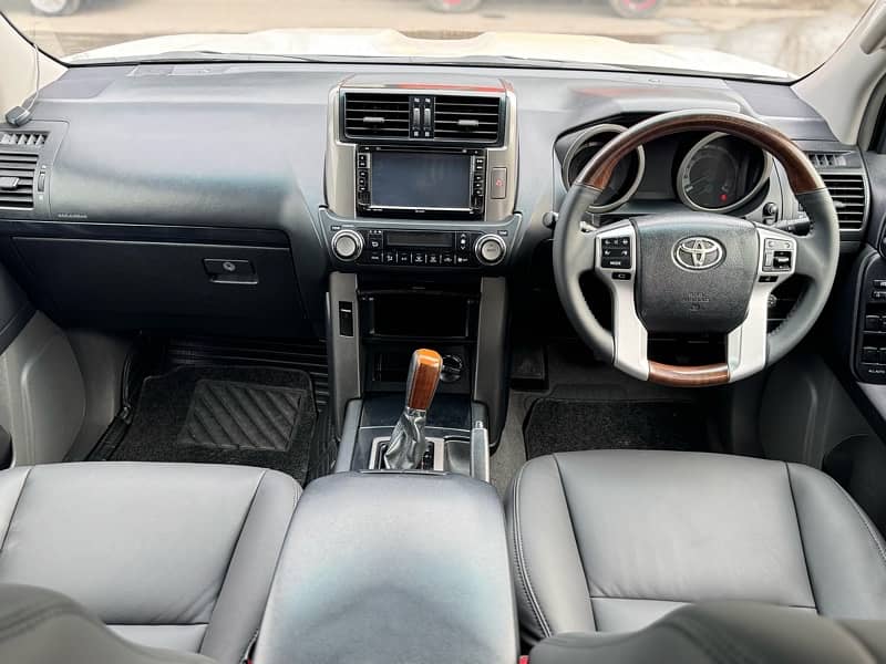 Toyota Prado 2012 6