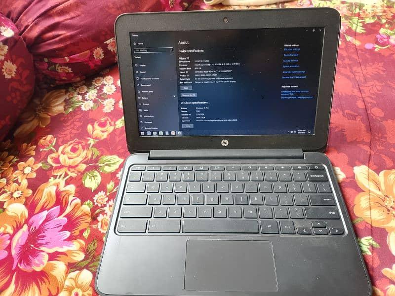 HP leptop window 10 pro 4 gb rame 1