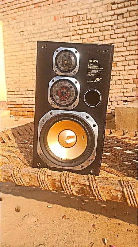 AIWA speaker 1