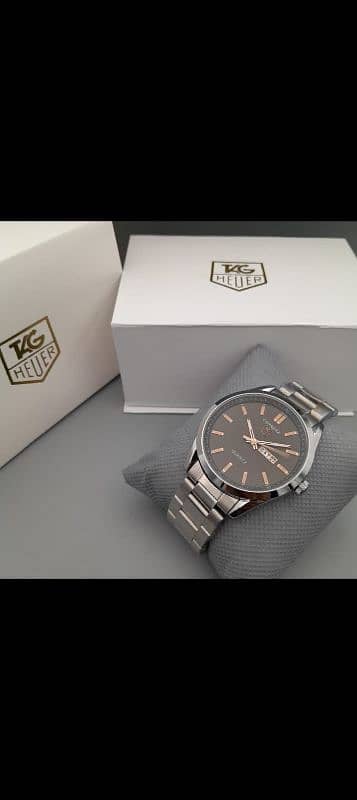 Stylish Tag Heuer Watch for Men 4