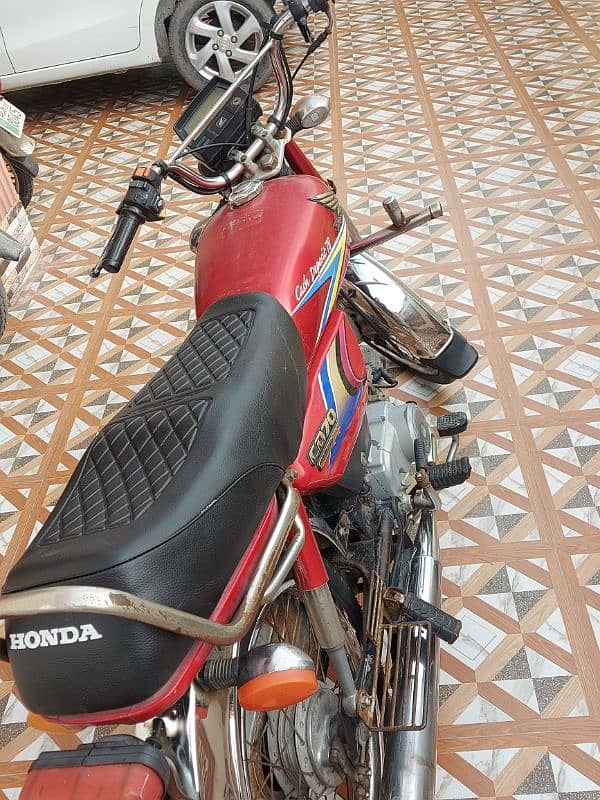 Honda CD 70 Bike 7