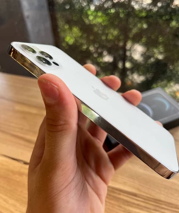 iphone 12 pro max white 128 GB PTA approved 1000% seal pack 3