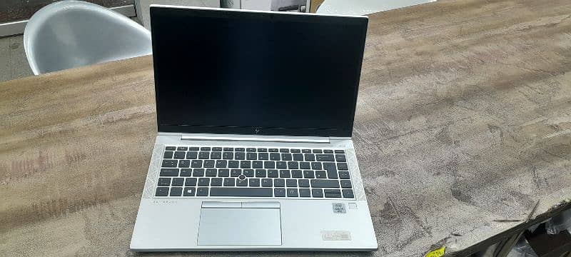 HP ELITEBOOK 840 G7 0