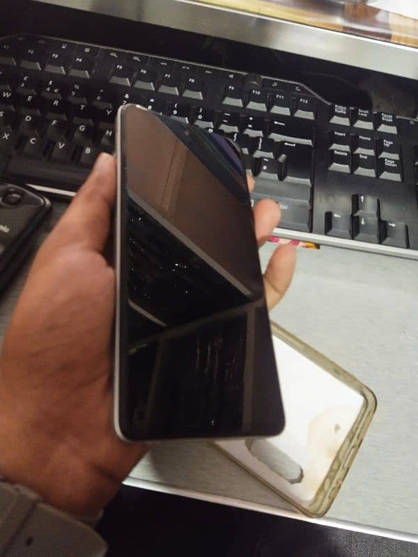 Infinix Hot 30 play 16 gb ram 128gb rom 2