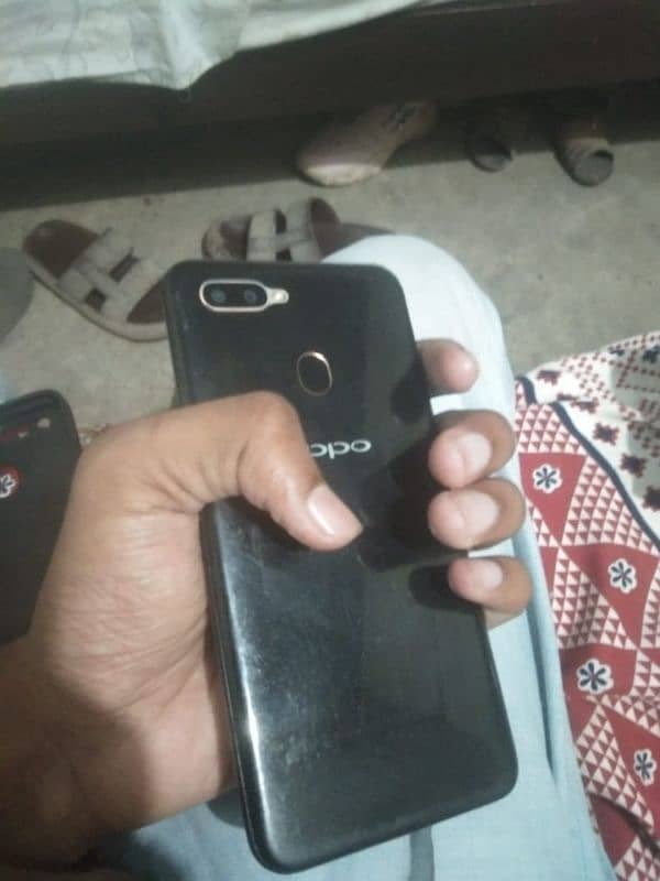 bilkul saaf condition oppo a5s box ha 1